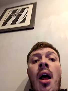 Ryanbigcock3194 online show from 10-04-25, 11:36