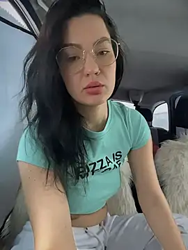 MeekyRich online show from 12-15-25, 03:22