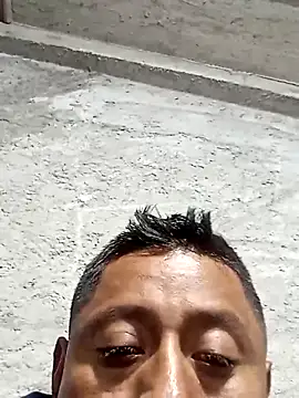 Snapshot of luuiss12 chatting on 09-21-25, 12:56 luuiss12 online show from 09-21-25, 12:56