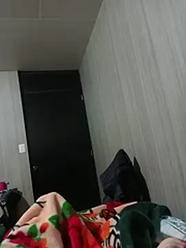 luuiss12 online show from 12-01-25, 06:40