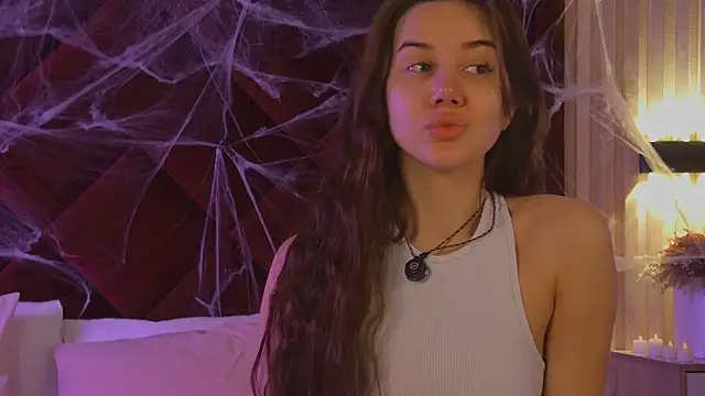 StacyHarland online show from 10-27-25, 04:27