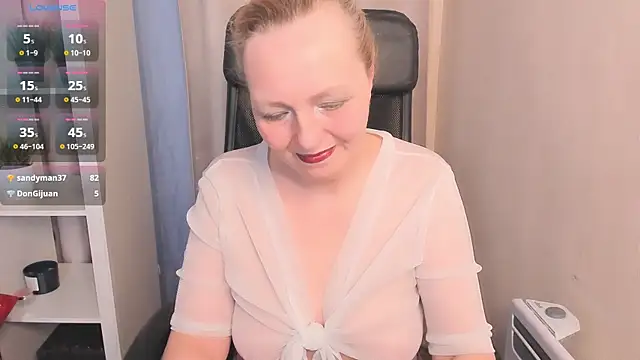 Snapshot of Karen_Villis chatting on 01-19-26, 12:20 Karen Villis online show from 01-19-26, 12:20