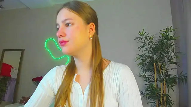 Candy Cansew online show from 11-25-25, 07:41