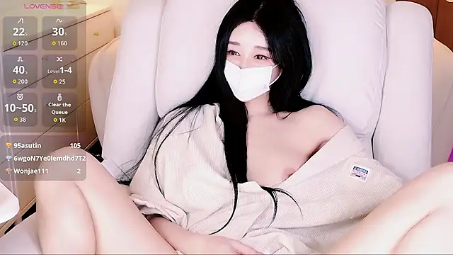 hotseah online show from 11-19-25, 10:26