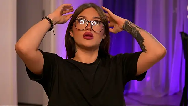 Snapshot of AryaDeluna chatting on 11-06-25, 07:26 AryaDeluna online show from 11-06-25, 07:26