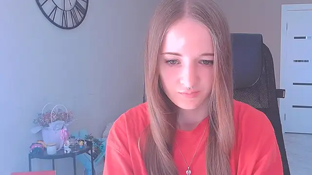 Snapshot of KateKayer chatting on 09-11-25, 08:36 KateKayer online show from 09-11-25, 08:36