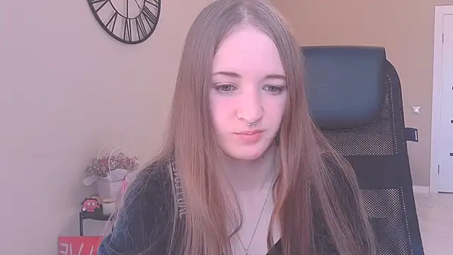 Snapshot of KateKayer chatting on 09-25-25, 08:40 KateKayer online show from 09-25-25, 08:40