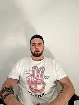 Snapshot of Marcello8723 chatting on 03-21-25, 12:50 Marcello8723 online show from 03-21-25, 12:50