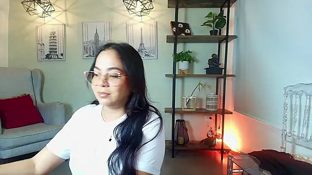 Snapshot of _Victoria_Collins chatting on 03-05-26, 12:01 Victoria Collins online show from 03-05-26, 12:01