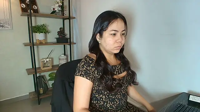 Snapshot of _Victoria_Collins chatting on 03-29-26, 11:10 Victoria Collins online show from 03-29-26, 11:10