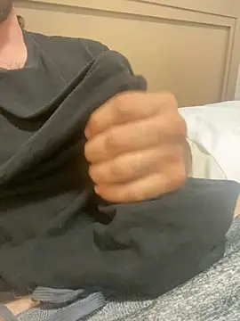 yourinternetboyfriend online show from 01-17-26, 08:30