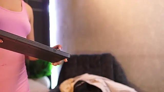 Susan wall online show from 03-02-26, 12:56