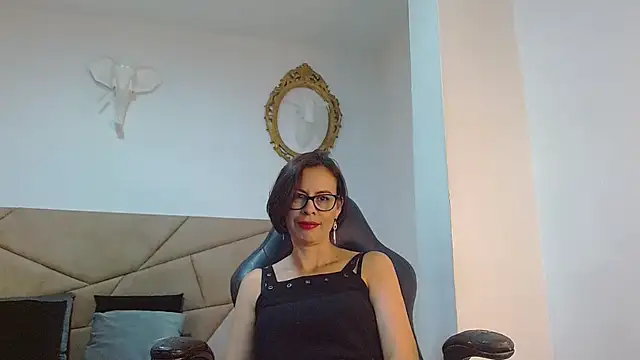 amanda ramirez online show from 12-20-25, 06:37