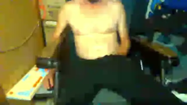 Snapshot of Lovyourpuss chatting on 06-14-26, 12:52 Lovyourpuss online show from 06-14-26, 12:52