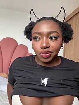 alissradiante1 online show from 10-05-25, 09:56