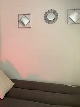 alissradiante1 online show from 04-01-26, 01:39