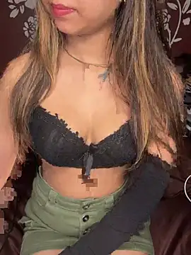 Scarlett 1819 online show from 02-19-26, 05:42