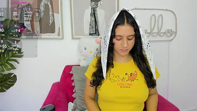 Snapshot of niia7 chatting on 05-17-26, 07:43 niia7 online show from 05-17-26, 07:43