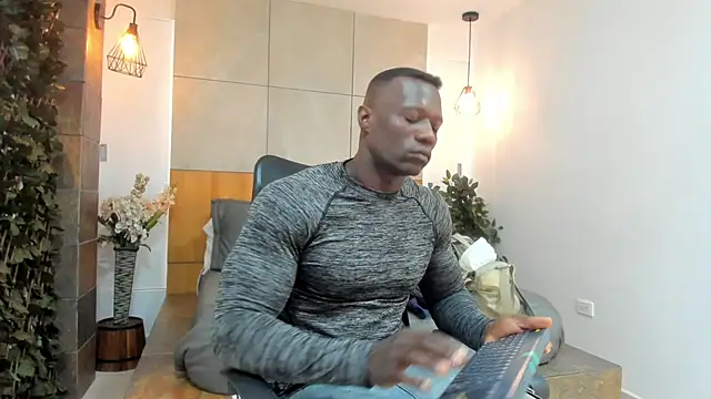 MarcusBlack  online show from 04-07-26, 11:43