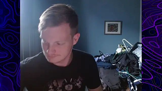 Snapshot of lustylyndon chatting on 11-18-25, 04:00 lustylyndon online show from 11-18-25, 04:00