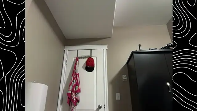 Snapshot of lustylyndon chatting on 11-24-25, 04:40 lustylyndon online show from 11-24-25, 04:40