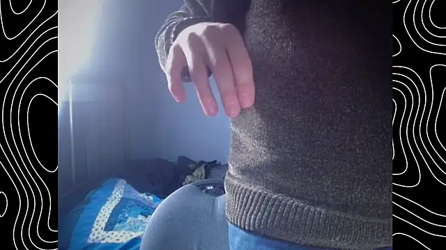 Snapshot of lustylyndon chatting on 12-02-25, 04:13 lustylyndon online show from 12-02-25, 04:13