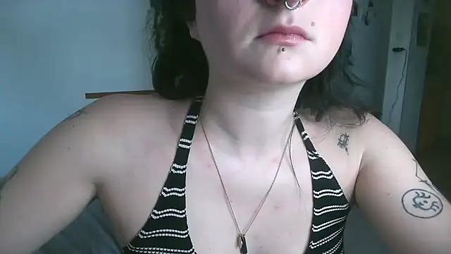 Violett3333 online show from 10-23-25, 03:44