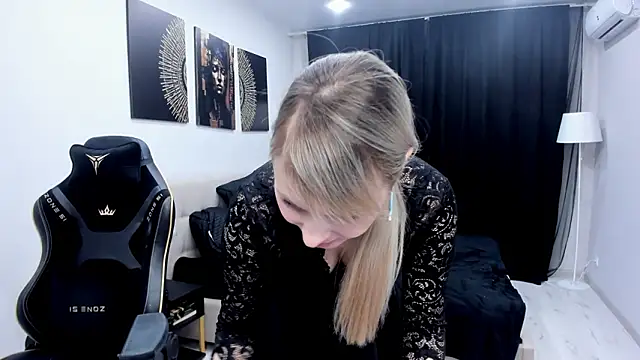 Snapshot of LindaSandy_1 chatting on 03-15-26, 07:14 LindaSandy 1 online show from 03-15-26, 07:14