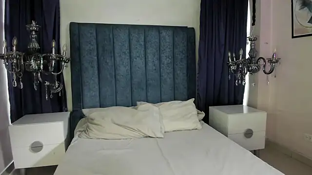 Anittatoro  online show from 11-25-25, 07:03