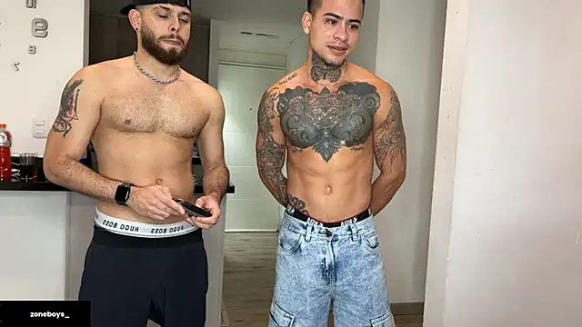 Snapshot of zoneboys chatting on 01-17-26, 12:37 zoneboys online show from 01-17-26, 12:37