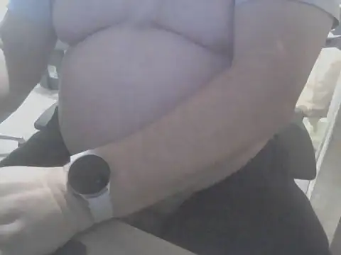Snapshot of latexsub75 chatting on 05-18-26, 11:32 latexsub75 online show from 05-18-26, 11:32