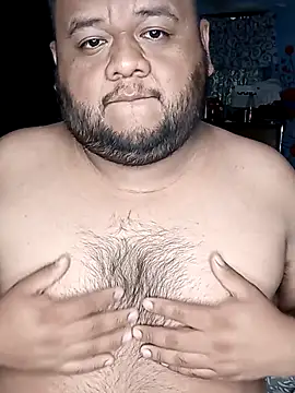 Snapshot of Osogaypardo chatting on 09-17-25, 10:44 Osogaypardo online show from 09-17-25, 10:44