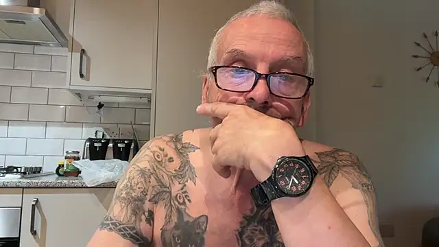 Snapshot of poggles chatting on 09-19-25, 07:54 poggles online show from 09-19-25, 07:54