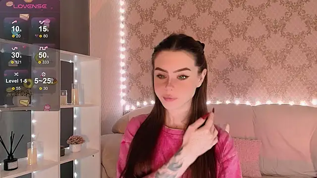 HolyMiax online show from 11-30-25, 03:10