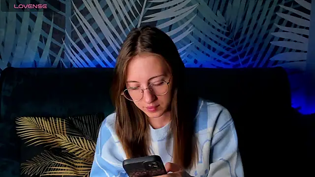 ChristyCrayme online show from 10-03-25, 10:18