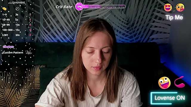 Snapshot of ChristyCrayme chatting on 05-06-26, 10:04 ChristyCrayme online show from 05-06-26, 10:04