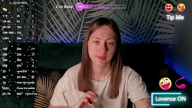 Snapshot of ChristyCrayme chatting on 05-28-26, 10:07 ChristyCrayme online show from 05-28-26, 10:07