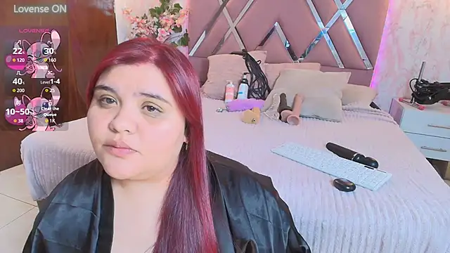 Snapshot of Dolce_pearl chatting on 02-18-26, 02:40 Dolce pearl online show from 02-18-26, 02:40