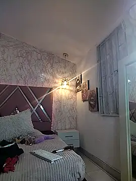 Snapshot of Dolce_pearl chatting on 03-17-26, 01:43 Dolce pearl online show from 03-17-26, 01:43