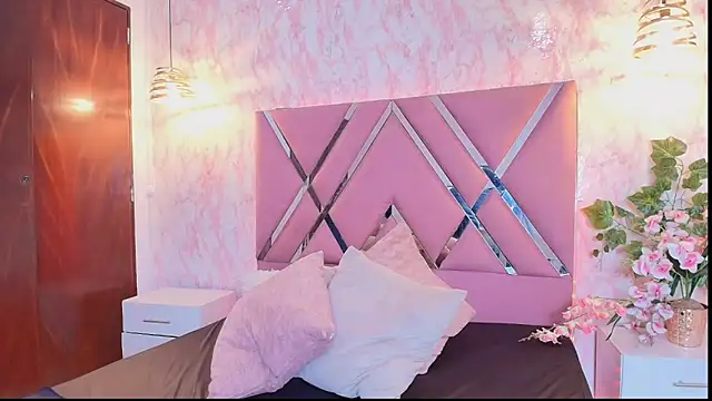 Snapshot of Dolce_pearl chatting on 03-21-26, 08:19 Dolce pearl online show from 03-21-26, 08:19