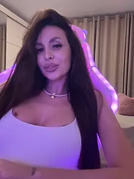 LunaBex online show from 10-02-25, 05:09