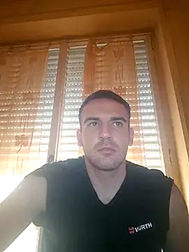 Snapshot of thedoctor977 chatting on 11-25-25, 10:15 thedoctor977 online show from 11-25-25, 10:15