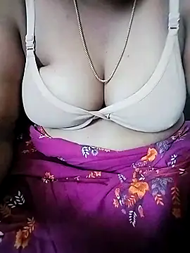 Snapshot of ammutamiltamil chatting on 10-07-25, 06:32 ammutamiltamil online show from 10-07-25, 06:32