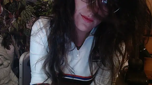 Maite4ever online show from 11-10-25, 09:47