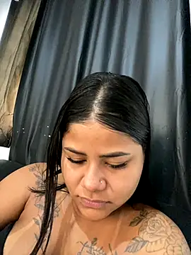 Snapshot of tigresa865 chatting on 10-26-25, 05:08 tigresa865 online show from 10-26-25, 05:08