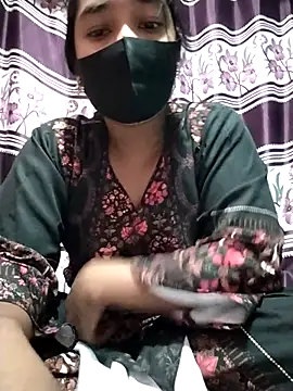 Snapshot of Rubaiya1 chatting on 10-24-25, 07:21 Rubaiya1 online show from 10-24-25, 07:21