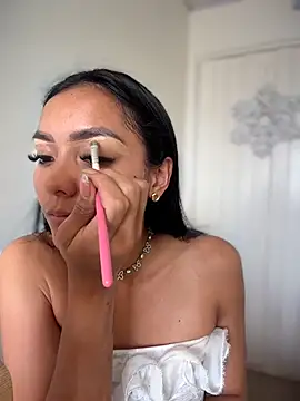 im-isabella online show from 04-13-26, 09:09