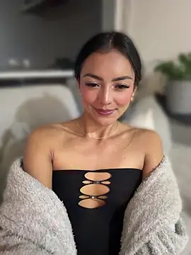 Snapshot of im-isabella chatting on 06-11-26, 02:53 im-isabella online show from 06-11-26, 02:53