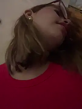 sara calderon online show from 11-16-25, 02:44