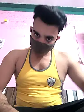 Snapshot of Riyansh_mehta chatting on 10-23-25, 05:23 Riyansh mehta online show from 10-23-25, 05:23